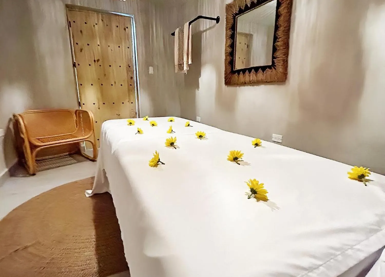 Bali Posh Hotel Pr, Isla Verde Carolina